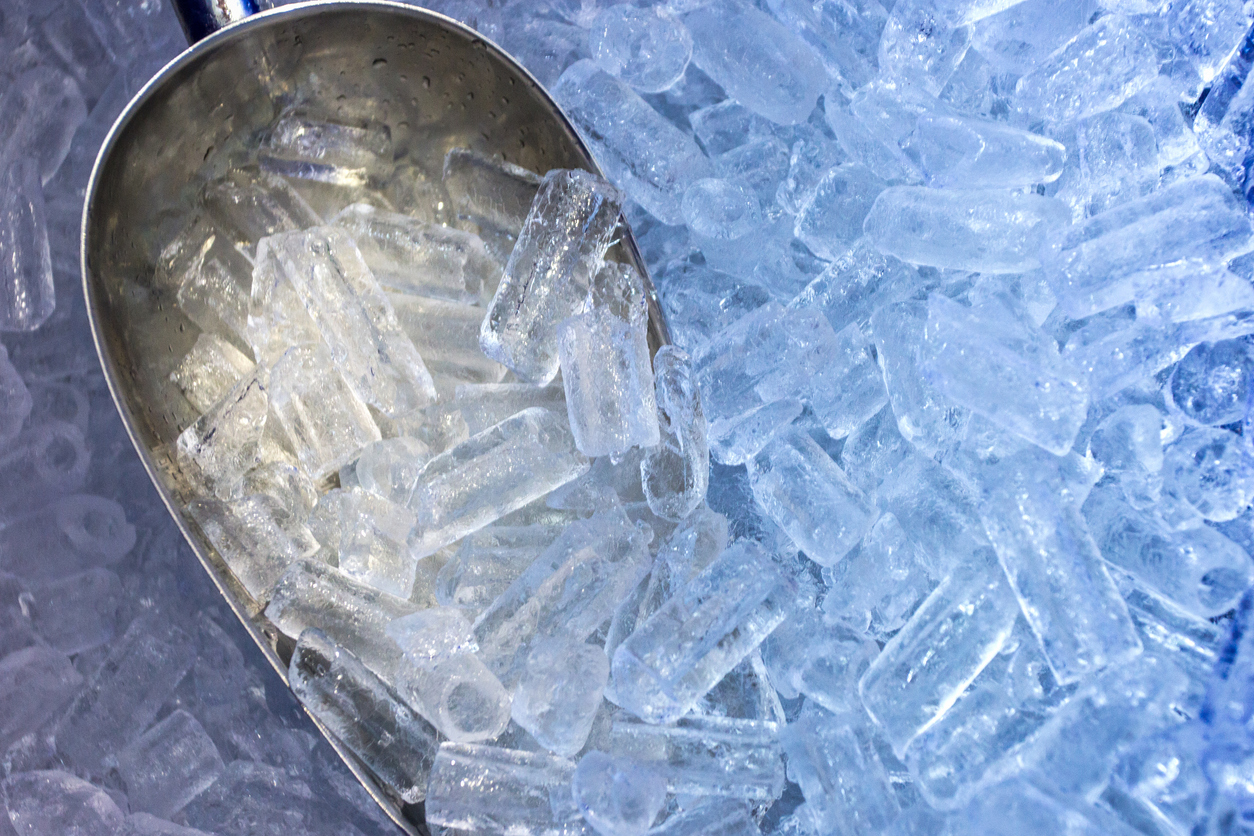 Aluminum Scoop and Ice